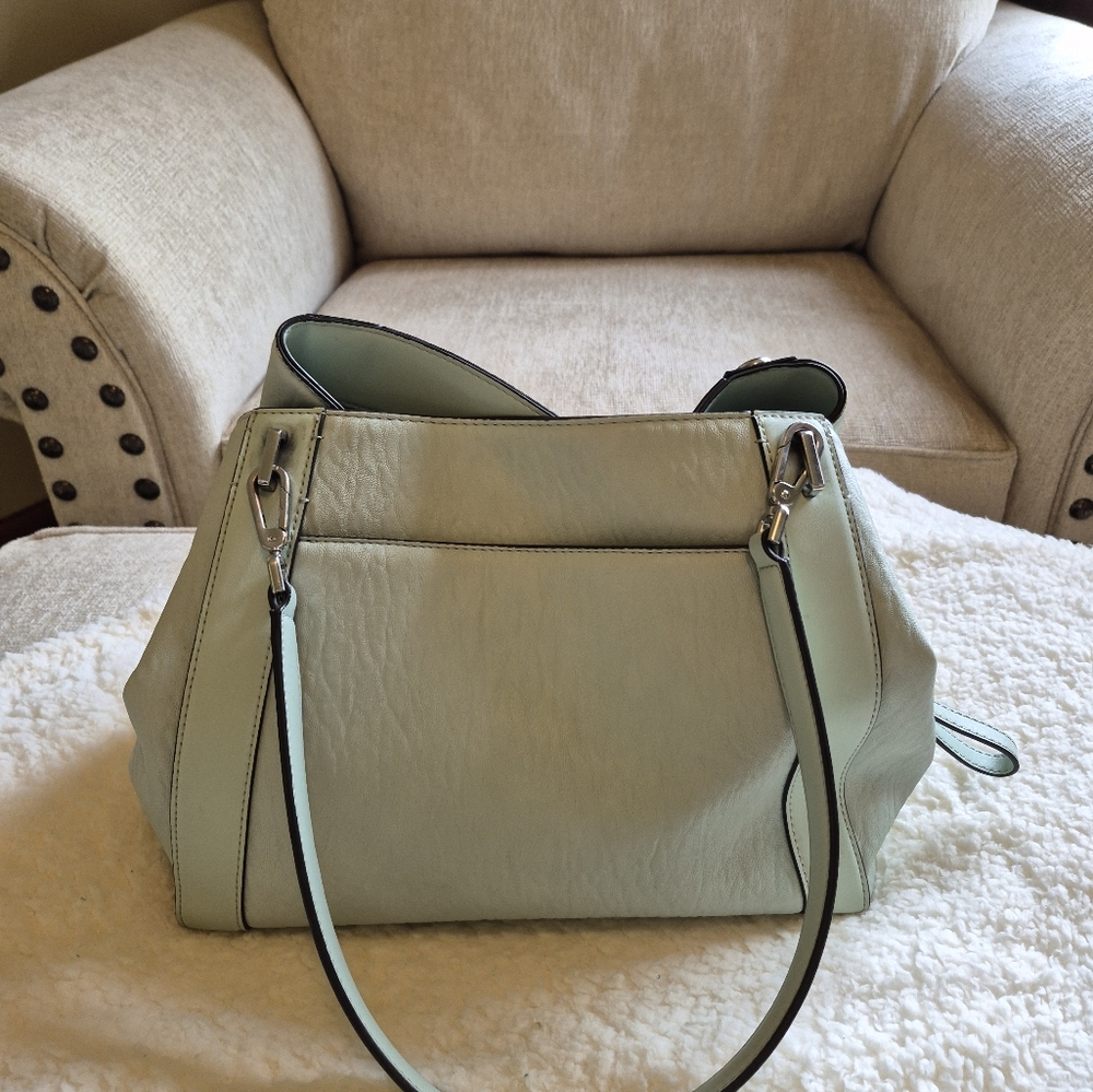 Elegant Mint Green Leather Tote Bag
